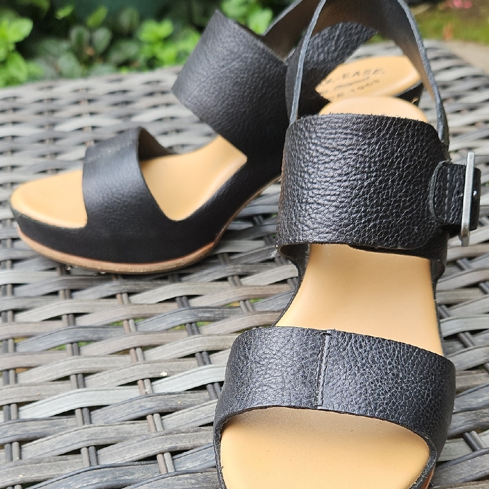 Kork-Ease Black Leather Sandals, Like NEW